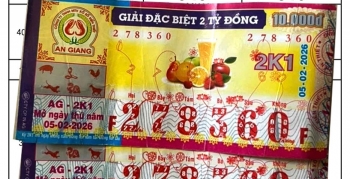 Trúng độc đắc 4 tỉ đồng: Thợ hồ mất ngủ 3 ngày, run không ký nổi khi nhận thưởng